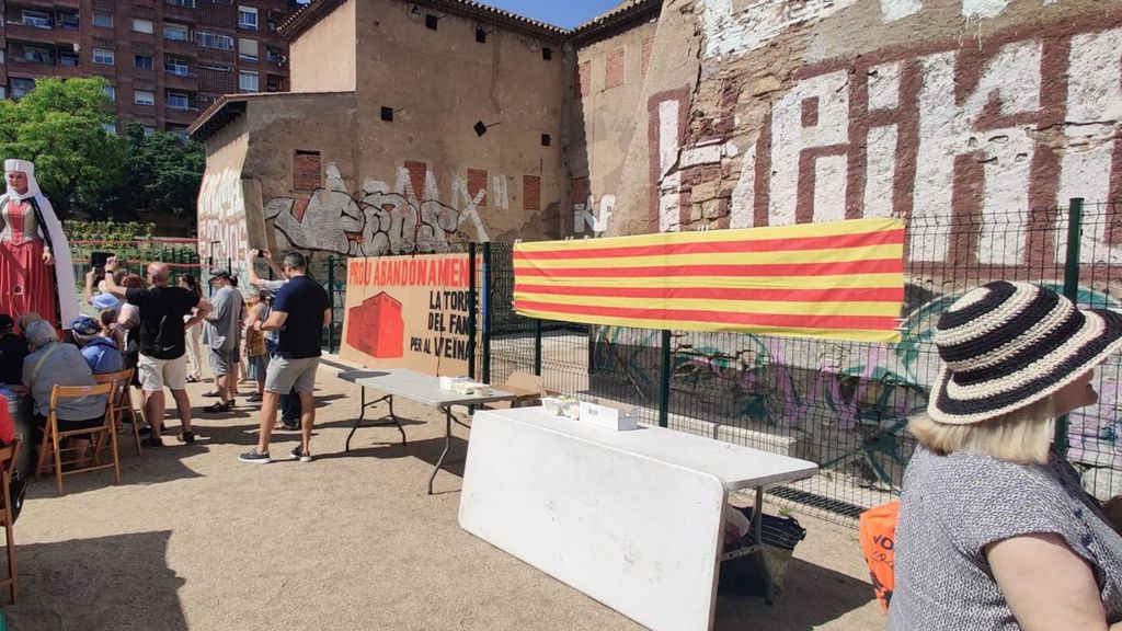 La trobada veïnal per recuperar la Torre del Fang
