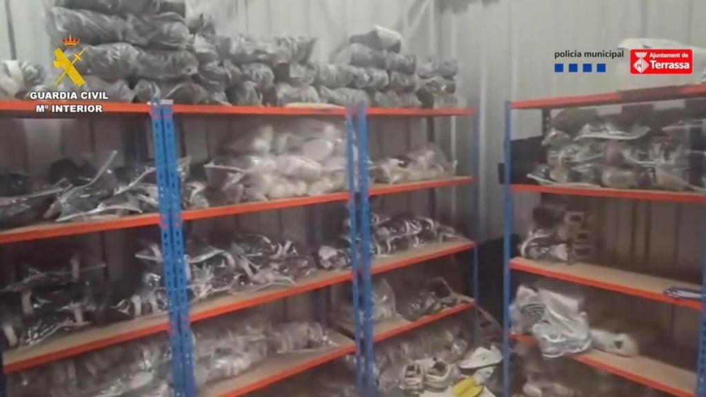 3 Detenidos E Intervenidas Falsificaciones Valoradas En 2 Millones De Euros En Terrassa (Barcelona)