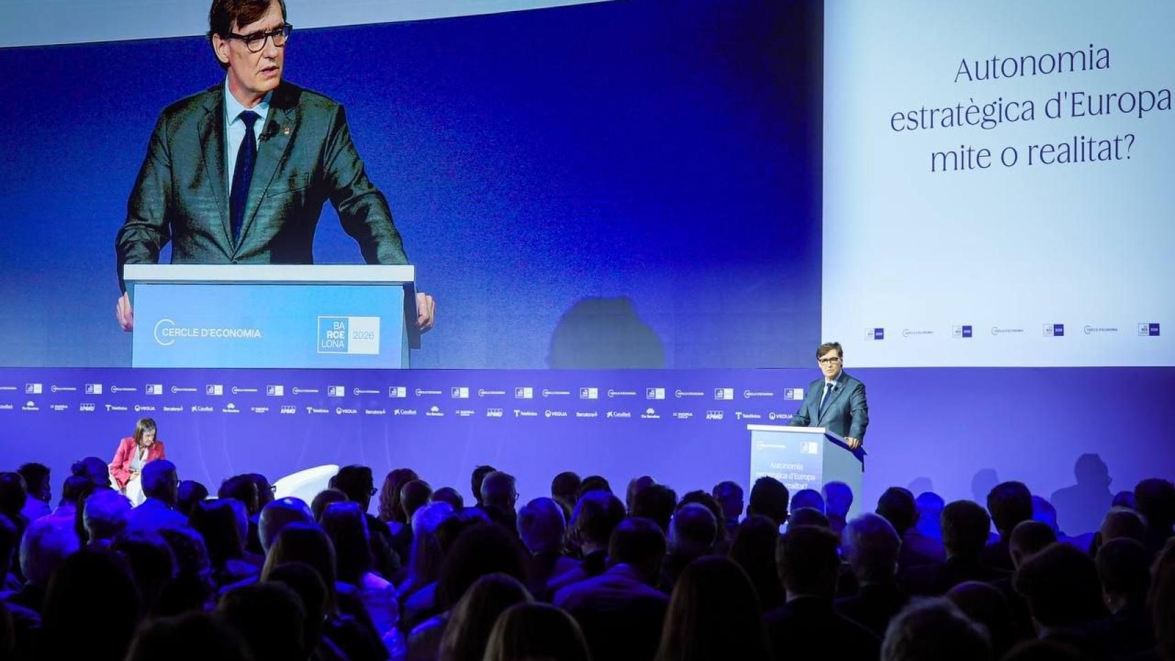 El presidente de la Generalitat, Salvador Illa, ha participado en la inauguración de la 41.ª Reunión del Cercle d'Economia y ha intervenido en el diálogo moderado por la presidenta del Cercle d'Economia, Teresa Garcia-Milà