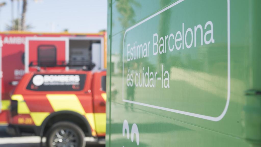 Servicios de limpieza en las playas de Barcelona