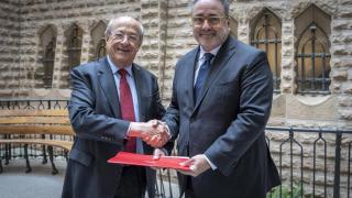 El presidente delegado de la Junta Constructora de la Sagrada Familia, Esteve Camps (I), y el director general de Telefónica en Catalunya, Chema Casas