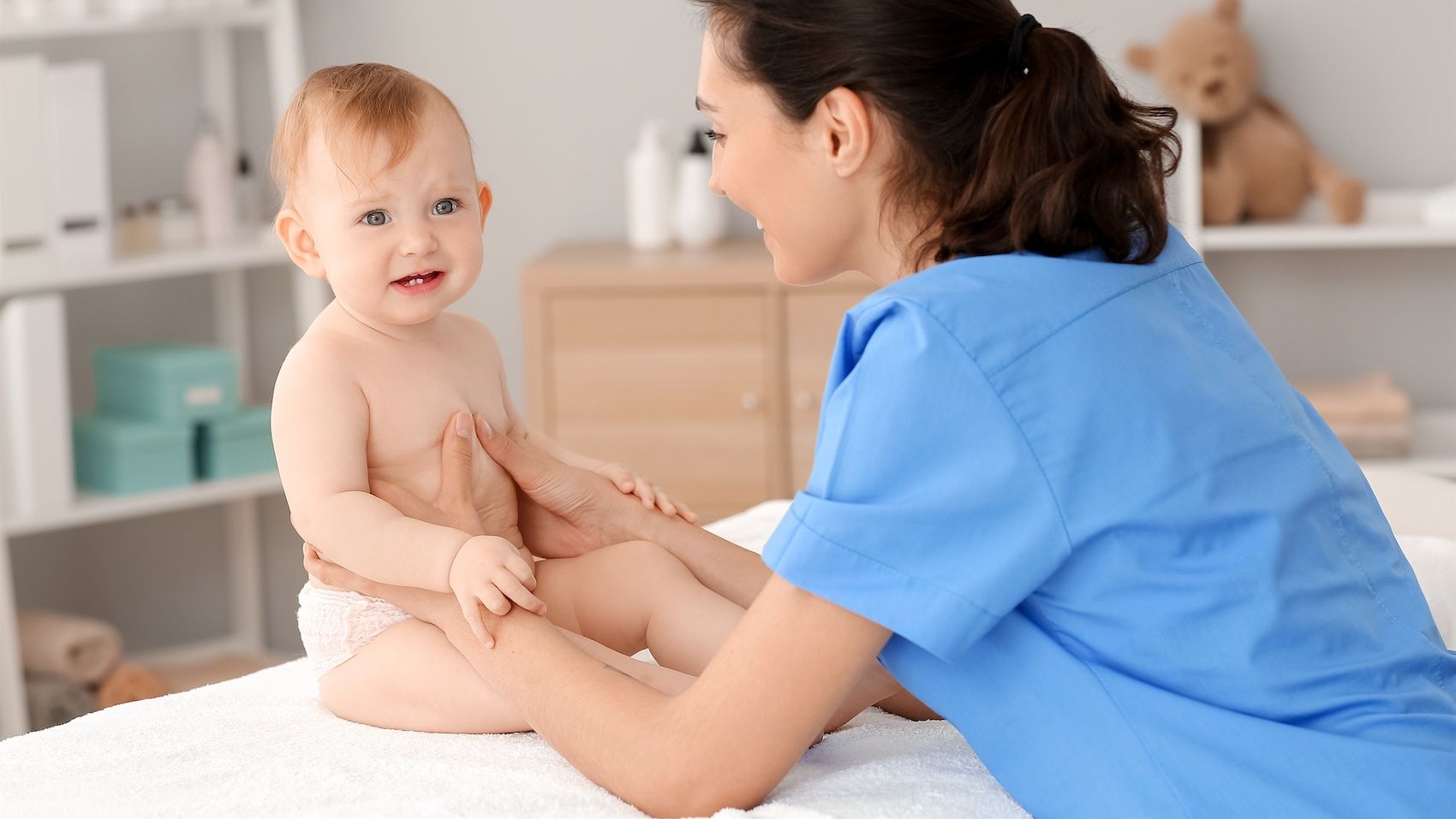 Los síntomas de la hidrocefalia cambian según la edad de los niños 