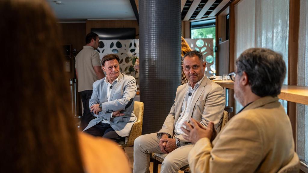 Carlos Losada, Enrique Tomás i Manel Manchón, a 'Hotel Metròpoli'