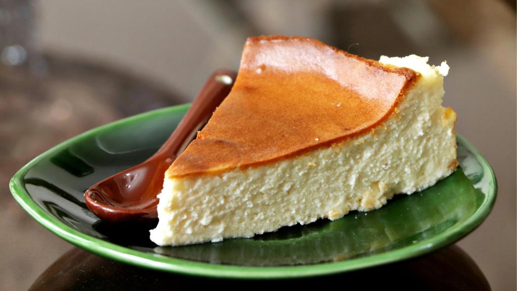 Porción de tarta de queso en una imagen de archivo