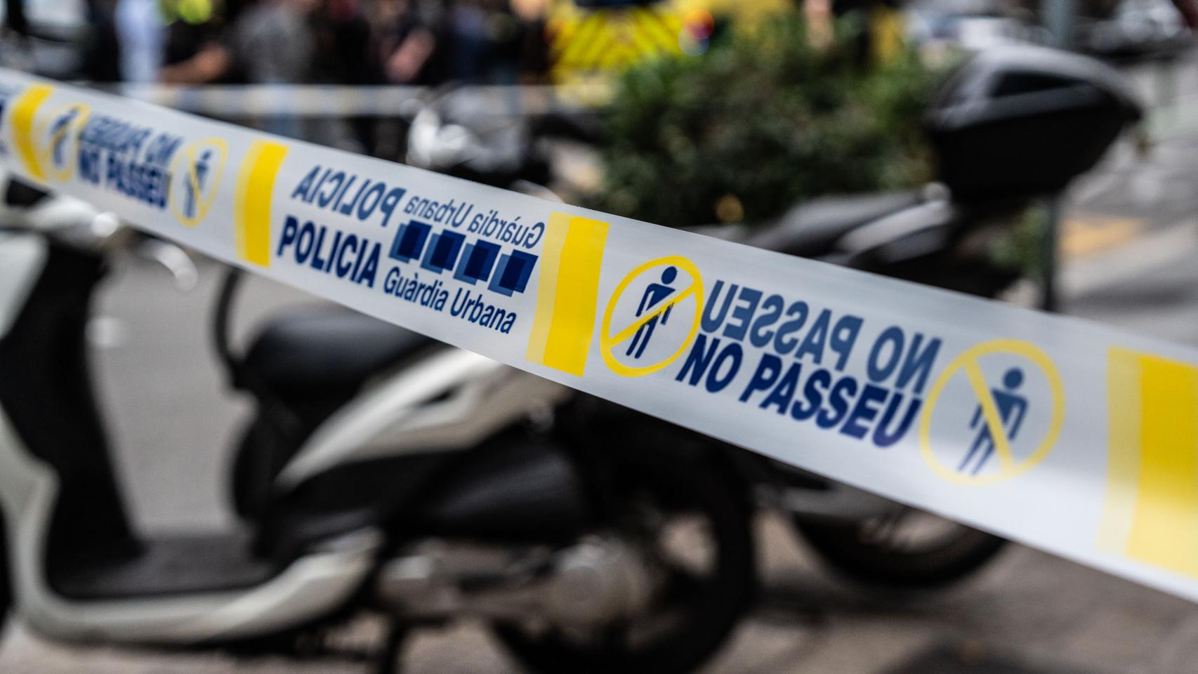 Cinta de seguridad de la Guardia Urbana tras el tiroteo en la calle Balmes del miércoles, 10 de junio