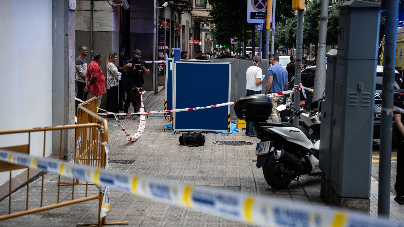 Agentes en el lugar de los hechos